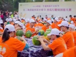 千鹤夜市吃瓜群众,吃瓜群众的欢乐盛宴