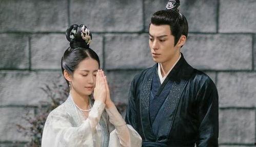 浮图缘众人吃瓜,众人围观瓜田，笑谈娱乐圈风云