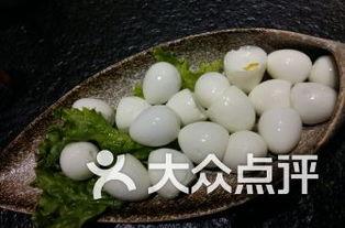 张掖路吃瓜,夏日炎炎，吃瓜群众欢乐多