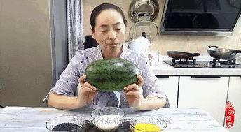 往期网红吃瓜,揭秘网红吃瓜背后的真相与笑料