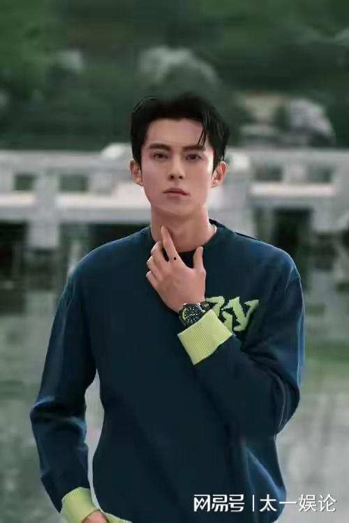 王鹤棣瓜吃瓜,揭秘娱乐圈的甜蜜与苦涩  第2张