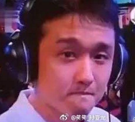 吃瓜直播戴假发,吃瓜观众见证戴假发生态圈  第2张