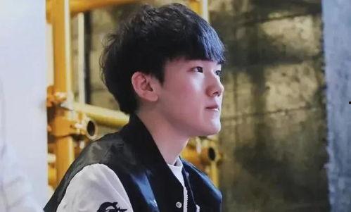 喻文波吃瓜  第2张