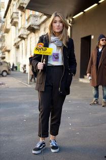 女装男吃瓜  第2张