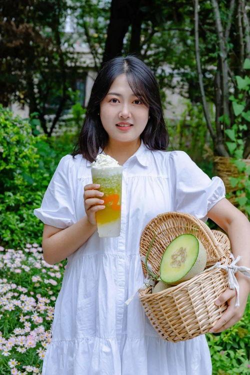 吃瓜coco,揭秘娱乐圈背后的甜蜜瓜果  第2张