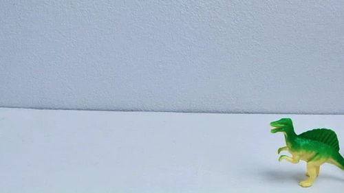 小恐龙吃瓜玩偶  第3张