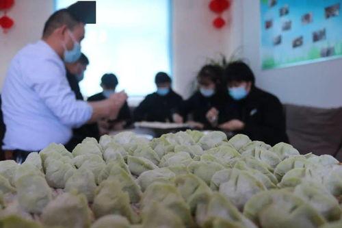 单位画饼同事吃瓜,一场职场寓言的趣味演绎