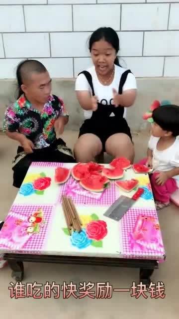 藏族小伙吃瓜视频,传统美食与现代潮流的碰撞