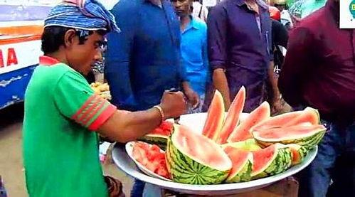 藏族小伙吃瓜视频,传统美食与现代潮流的碰撞  第2张