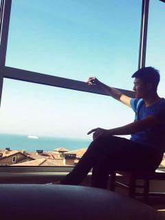 吃瓜老人视频素材