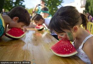 西班牙吃瓜  第3张