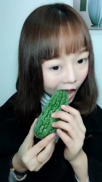 眉姐姐直播吃瓜,揭秘娱乐圈幕后故事  第3张